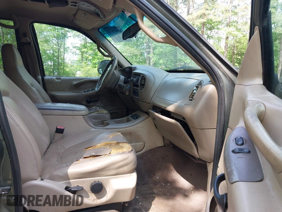 2001 Ford Expedition Eddie Bauer with VIN 1FMRU17W11LA02654, listed as a IAAI auction lot 42147534 with Not provided miles and . Bid and sale history available at DreamBid. Image 5.