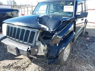 2006 Jeep Commander with VIN 1J8HG48N66C174256, listed as a IAAI auction lot 41652107 with 106,966 mi miles. Bid and sale history available at carsss.com. Image 6.