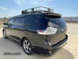 2014 Toyota Sienna SE with VIN 5TDXK3DC3ES441544, listed as a Copart auction lot 50452775 with 230,704 mi miles and Clean Title. Bid and sale history available at DreamBid. Image 3.