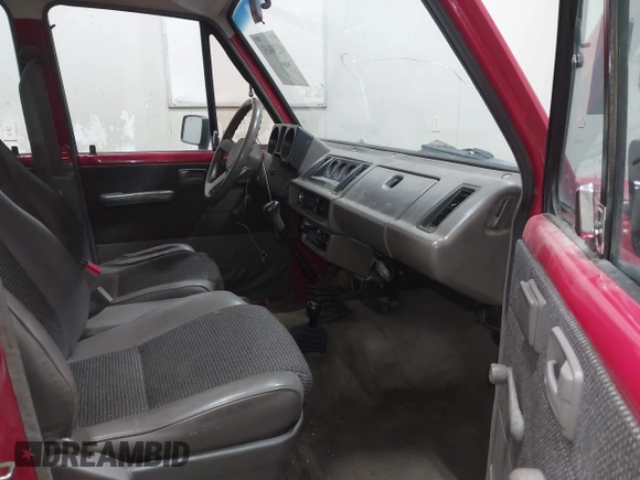 1991 Isuzu Trooper z VIN JACCH58R6M8905869, wystawiony jako IAAI lot #42394651 z przebiegiem 117 130 mil mil oraz . Historia ofert i sprzedaży dostępna na DreamBid. Obrazek 5.