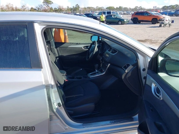 2014 Nissan Sentra S with VIN 3N1AB7APXEL617924, listed as a IAAI auction lot 41514438 with 138,504 mi miles. Bid and sale history available at carsss.com. Image 5.