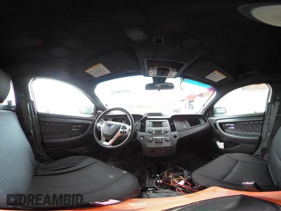 2018 Ford Police Interceptor z VIN 1FAHP2MK0JG106131, wystawiony jako IAAI lot #42128631 z przebiegiem 68 924 mil mil oraz . Historia ofert i sprzedaży dostępna na DreamBid. Obrazek 19.
