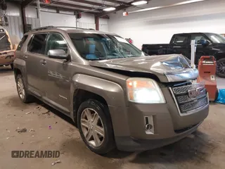 2010 GMC Terrain SLT-2 z VIN 2CTFLJEY8A6371376, wystawiony jako IAAI lot #41378864 z przebiegiem 208 233 mil mil oraz . Historia ofert i sprzedaży dostępna na DreamBid. Obrazek 1.