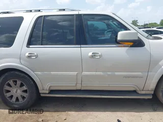 2004 Lincoln Navigator Luxury with VIN 5LMFU27R74LJ35777, listed as a IAAI auction lot 42706528 with 231,014 mi miles and . Bid and sale history available at DreamBid. Image 13.