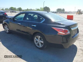 2015 Nissan Altima 2.5 S with VIN 1N4AL3AP3FC191984, listed as a IAAI auction lot 42017225 with 103,086 mi miles. Bid and sale history available at carsss.com. Image 3.