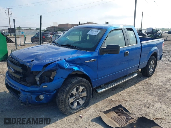 2014 Ford F-150 XL z VIN 1FTFX1EF2EFB82605, wystawiony jako IAAI lot #42267166 z przebiegiem 220 834 mil mil oraz . Historia ofert i sprzedaży dostępna na DreamBid. Obrazek 2.