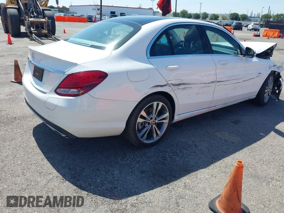 2017 Mercedes-Benz C 350e with VIN 55SWF4HB8HU219807, listed as a IAAI auction lot 41848124 with 43,207 mi miles and . Bid and sale history available at DreamBid. Image 4.