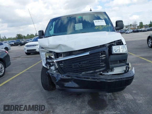 2022 GMC Savana Cargo Van with VIN 1GTW7AFP1N1139006, listed as a IAAI auction lot 41707713 with 5,710 mi miles. Bid and sale history available at carsss.com. Image 11.