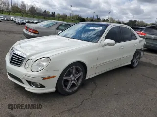 2009 Mercedes-Benz E 350 Luxury z VIN WDBUF56X89B414659, wystawiony jako Copart lot #51691475 z przebiegiem 144 342 mil mil oraz Szkoda całkowita • Salvage title. Historia ofert i sprzedaży dostępna na DreamBid. Obrazek 1.