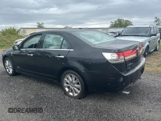 2011 Lincoln MKZ Hybrid with VIN 3LNDL2L33BR759329, listed as a Copart auction lot 48201335 with 131,927 mi miles and Clean Title. Bid and sale history available at carsss.com. Image 3.