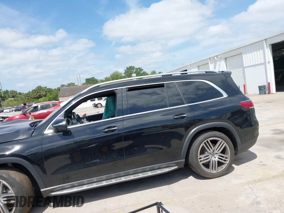 2021 Mercedes-Benz GLS 450 z VIN 4JGFF5KE5MA469689, wystawiony jako IAAI lot #42113396 z przebiegiem 23 930 mil mil oraz . Historia ofert i sprzedaży dostępna na DreamBid. Obrazek 15.