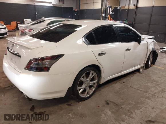2012 Nissan Maxima S z VIN 1N4AA5AP3CC852183, wystawiony jako IAAI lot #42263656 z przebiegiem 159 370 mil mil oraz . Historia ofert i sprzedaży dostępna na DreamBid. Obrazek 4.