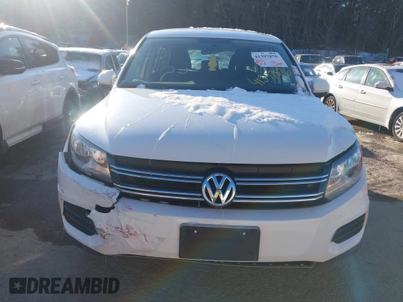 2013 Volkswagen Tiguan SE z VIN WVGBV3AX3DW608410, wystawiony jako IAAI lot #41397876 z przebiegiem 119 867 mil mil oraz . Historia ofert i sprzedaży dostępna na DreamBid. Obrazek 12.