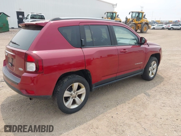 2016 Jeep Compass Latitude z VIN 1C4NJDEB8GD691172, wystawiony jako IAAI lot #42396044 z przebiegiem 172 012 mil mil oraz . Historia ofert i sprzedaży dostępna na DreamBid. Obrazek 4.