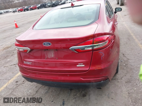2020 Ford Fusion SE with VIN 3FA6P0HD4LR109679, listed as a IAAI auction lot 41718257 with 132,389 mi miles. Bid and sale history available at carsss.com. Image 17.