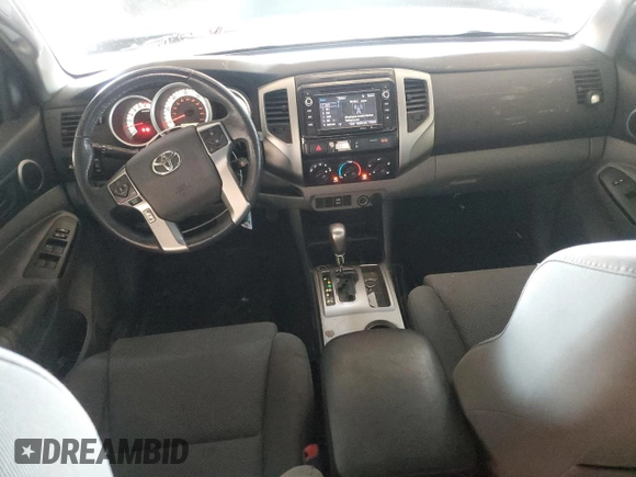 2014 Toyota Tacoma PreRunner z VIN 3TMJU4GN4EM166687, wystawiony jako Copart lot #62021545 z przebiegiem 81 427 mil mil oraz Szkoda całkowita • Salvage title. Historia ofert i sprzedaży dostępna na DreamBid. Obrazek 8.