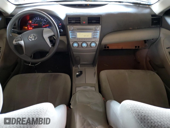 2010 Toyota Camry z VIN 4T4BF3EK7AR009664, wystawiony jako Copart lot #60933215 z przebiegiem 253 195 mil mil oraz Czysty tytuł • Clean title. Historia ofert i sprzedaży dostępna na DreamBid. Obrazek 8.