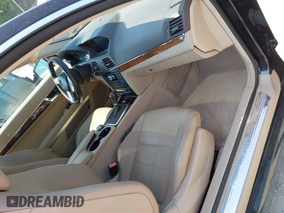 2012 Mercedes-Benz E 550 with VIN WDDKJ7DB5CF150395, listed as a IAAI auction lot 42673196 with 125,247 mi miles and . Bid and sale history available at DreamBid. Image 5.