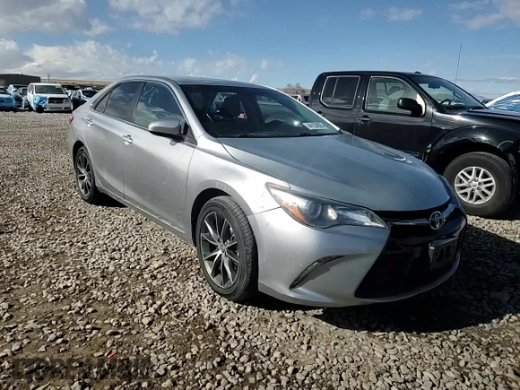 2015 Toyota Camry XLE with VIN 4T1BF1FK2FU049011, listed as a Copart auction lot 44153825 with 97,199 mi miles and Salvage Title. Bid and sale history available at carsss.com. Image 11.
