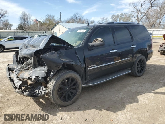 2010 GMC Yukon Denali with VIN 1GKUKEEF3AR134931, listed as a Copart auction lot 49961725 with 0 mi miles and Salvage Title. Bid and sale history available at carsss.com. Image 1.
