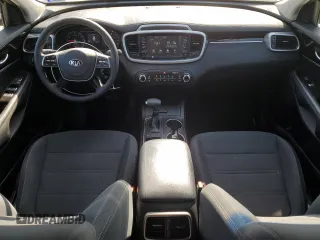 2019 Kia Sorento L with VIN 5XYPG4A39KG475377, listed as a Copart auction lot 52038745 with 95,613 mi miles and Clean Title. Bid and sale history available at DreamBid. Image 8.