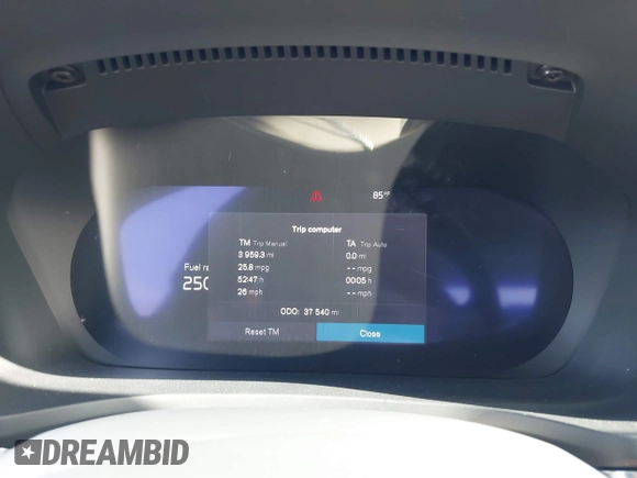 2024 Volvo S60 Core Dark Theme with VIN 7JRL12TKXRG295195, listed as a IAAI auction lot 42616001 with 37,540 mi miles and . Bid and sale history available at DreamBid. Image 7.