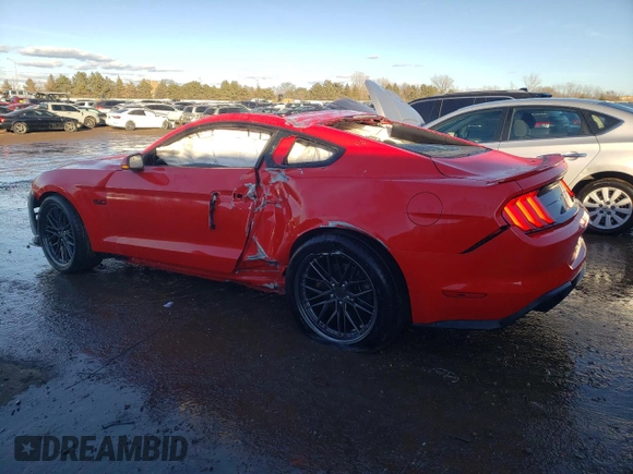 2021 Ford Mustang GT z VIN 1FA6P8CF1M5103592, wystawiony jako Copart lot #42917875 z przebiegiem 40 576 mil mil oraz Nie do naprawy. Historia ofert i sprzedaży dostępna na DreamBid. Obrazek 2.
