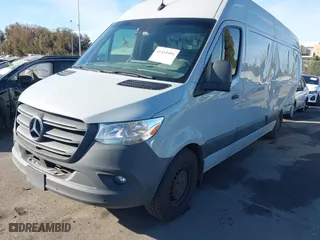2022 Mercedes-Benz Sprinter Cargo Van with VIN W1Y4ECHY5NT091976, listed as a IAAI auction lot 41414404 with 108,586 mi miles. Bid and sale history available at carsss.com. Image 17.