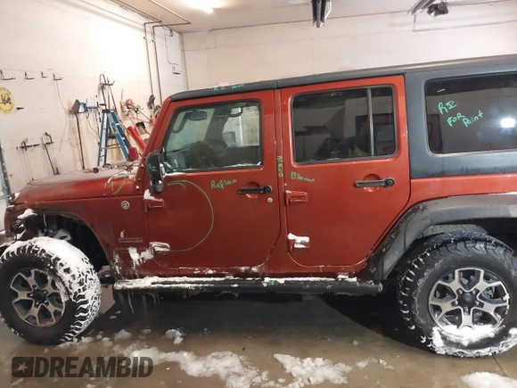 2014 Jeep Wrangler Unlimited Sport with VIN 1C4BJWDG6EL194569, listed as a IAAI auction lot 41549268 with 122,740 mi miles. Bid and sale history available at carsss.com. Image 15.