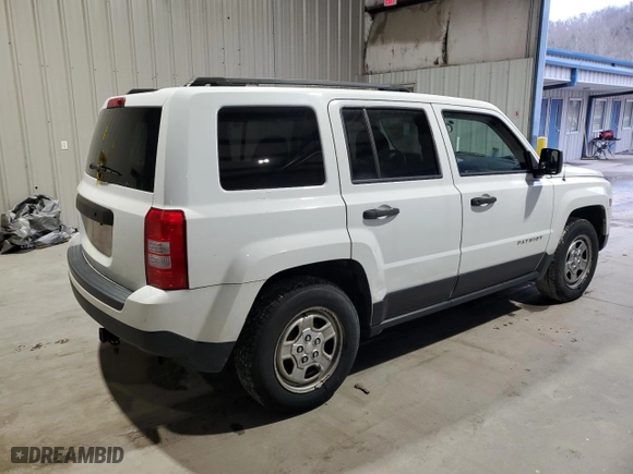 2014 Jeep Patriot Sport with VIN 1C4NJPBB4ED925262, listed as a Copart auction lot 51303565 with 179,976 mi miles and Clean Title. Bid and sale history available at carsss.com. Image 3.