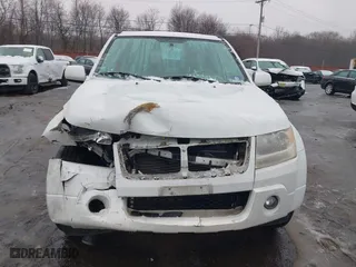 2011 Suzuki Grand Vitara Limited with VIN JS3TD0D70B4101173, listed as a IAAI auction lot 41513972 with 125,118 mi miles. Bid and sale history available at carsss.com. Image 12.