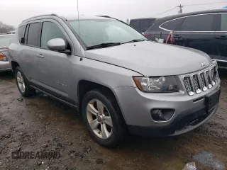 2015 Jeep Compass High Altitude Edition with VIN 1C4NJDEB0FD324538, listed as a Copart auction lot 69882692 with 101,068 mi miles. Bid and sale history available at carsss.com. Image 4.