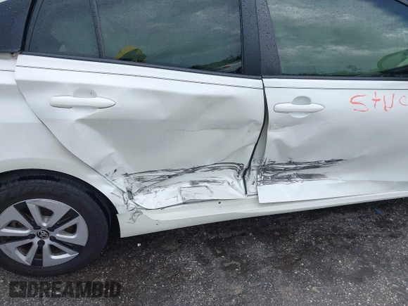 2017 Toyota Prius Two with VIN JTDKBRFU5H3044068, listed as a IAAI auction lot 42462917 with 116,261 mi miles and . Bid and sale history available at DreamBid. Image 6.