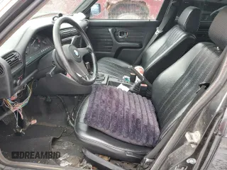 1989 BMW 3 Series z VIN WBAAE0302KED52374, wystawiony jako Copart lot #88331485 z przebiegiem Nie podano mil oraz Szkoda całkowita • Salvage title. Historia ofert i sprzedaży dostępna na DreamBid. Obrazek 7.