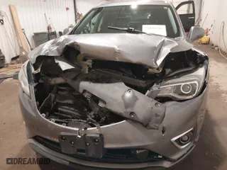 2019 Buick Envision Essence with VIN LRBFX2SA0KD066243, listed as a IAAI auction lot 41029795 with 72,748 mi miles. Bid and sale history available at carsss.com. Image 6.