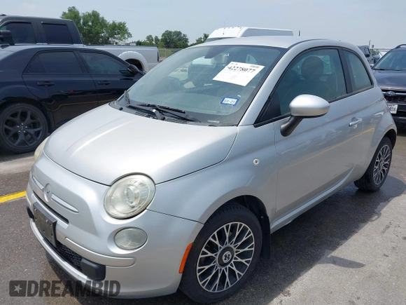2012 FIAT 500 Pop z VIN 3C3CFFAR8CT126856, wystawiony jako IAAI lot #42278077 z przebiegiem 148 822 mil mil oraz . Historia ofert i sprzedaży dostępna na DreamBid. Obrazek 2.