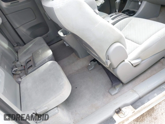 2010 Toyota Tacoma z VIN 5TETX4CN7AZ711543, wystawiony jako IAAI lot #41364581 z przebiegiem 242 820 mil mil oraz . Historia ofert i sprzedaży dostępna na DreamBid. Obrazek 8.