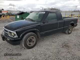 1994 Chevrolet S-10 LS with VIN 1GCCS19Z9R8135930, listed as a Copart auction lot 48585795 with 203,921 mi miles and Salvage Title. Bid and sale history available at carsss.com. Image 1.