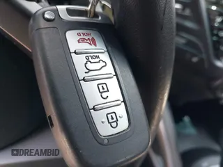 2013 Hyundai Veloster Turbo с VIN KMHTC6AE2DU111256, выставлен на аукционе IAAI как лот 42796383 с пробегом 127 660 миль миль и . История ставок и продаж доступна на DreamBid. Изображение 11.