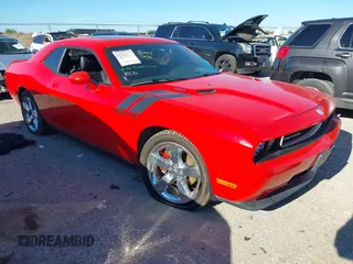 2009 Dodge Challenger R/T z VIN 2B3LJ54T39H506167, wystawiony jako IAAI lot #42206527 z przebiegiem 63 022 mil mil oraz . Historia ofert i sprzedaży dostępna na DreamBid. Obrazek 1.