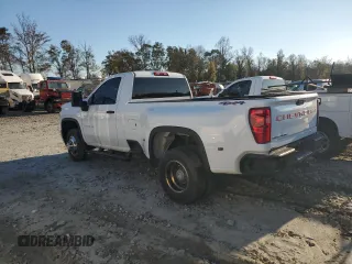 2022 Chevrolet Silverado 3500HD Work Truck with VIN 1GC3YSEY4NF123899, listed as a Copart auction lot 82639994 with 25,008 mi miles and Salvage Title. Bid and sale history available at carsss.com. Image 2.