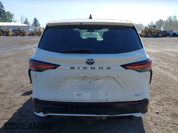 2021 Toyota Sienna XSE with VIN 5TDXRKEC9MS004991, listed as a IAAI auction lot 42177236 with 123,736 mi miles and . Bid and sale history available at DreamBid. Image 16.