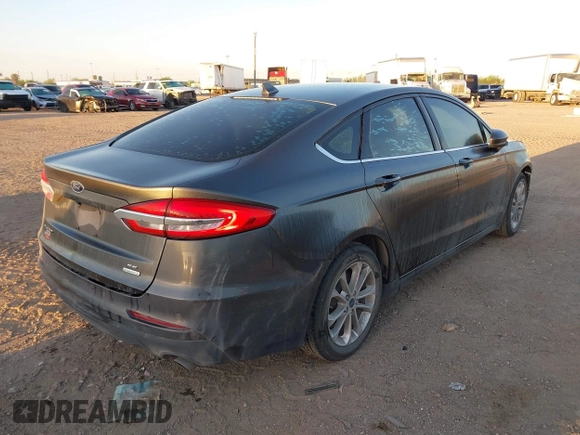 2020 Ford Fusion SE with VIN 3FA6P0HD7LR168404, listed as a IAAI auction lot 41763314 with 121,004 mi miles and . Bid and sale history available at DreamBid. Image 4.