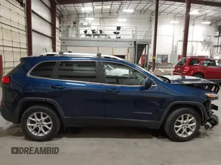 2018 Jeep Cherokee Latitude Plus with VIN 1C4PJMLB0JD612922, listed as a IAAI auction lot 42581594 with 137,793 mi miles and . Bid and sale history available at DreamBid. Image 14.