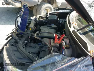 2020 Chevrolet Equinox LT z VIN 2GNAXUEV0L6107063, wystawiony jako IAAI lot #42351557 z przebiegiem 69 663 mil mil oraz . Historia ofert i sprzedaży dostępna na DreamBid. Obrazek 19.