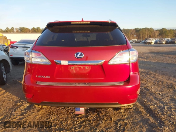 2010 Lexus RX 450h с VIN JTJBC1BA8A2402069, выставлен на аукционе IAAI как лот 41179998 с пробегом 110 877 миль миль и . История ставок и продаж доступна на DreamBid. Изображение 16.