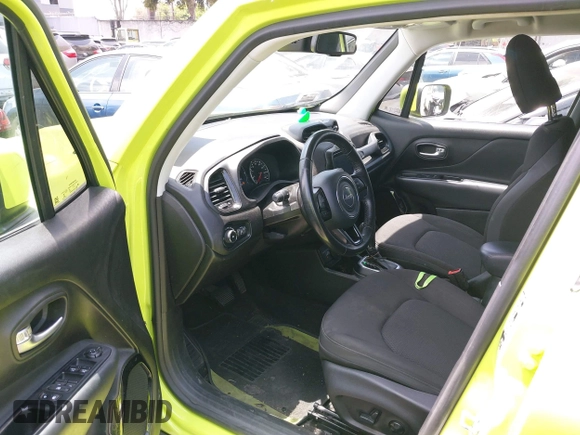 2018 Jeep Renegade Latitude with VIN ZACCJBBB1JPH86908, listed as a IAAI auction lot 42290840 with 82,517 mi miles and . Bid and sale history available at DreamBid. Image 18.