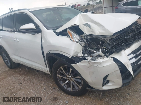 2017 Toyota Highlander XLE with VIN 5TDKZRFH2HS517308, listed as a IAAI auction lot 42170331 with 149,176 mi miles and . Bid and sale history available at DreamBid. Image 17.