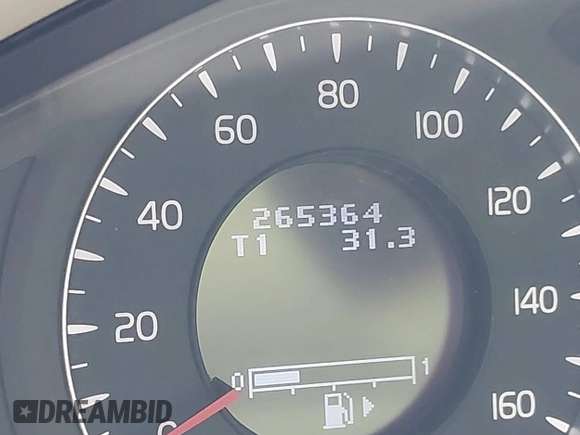 2008 Volvo V70 with VIN YV1BW982681042870, listed as a IAAI auction lot 42082815 with 265,364 mi miles and . Bid and sale history available at DreamBid. Image 7.