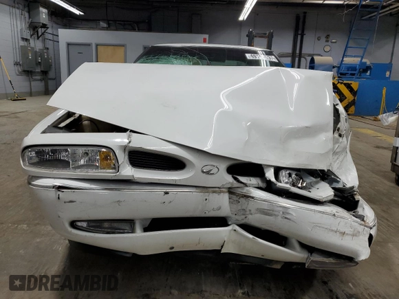 1998 Oldsmobile 88 LS z VIN 1G3HN52K9W4823866, wystawiony jako Copart lot #49150535 z przebiegiem 54 125 mil mil oraz Szkody całkowita. Historia ofert i sprzedaży dostępna na DreamBid. Obrazek 5.